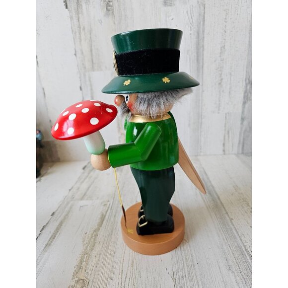 Vintage steinbach leprechaun mushroom St Patrick's Day nutcracker as is St Patty - Picture 3 of 10